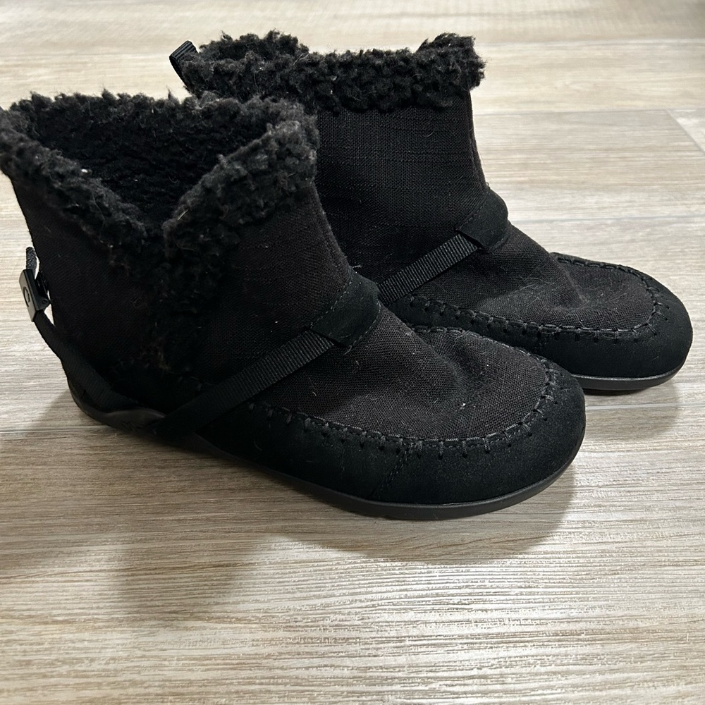 Black Cozy Ankle Boots